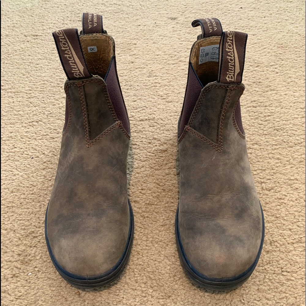 Tan Blundstone Ankle Boots